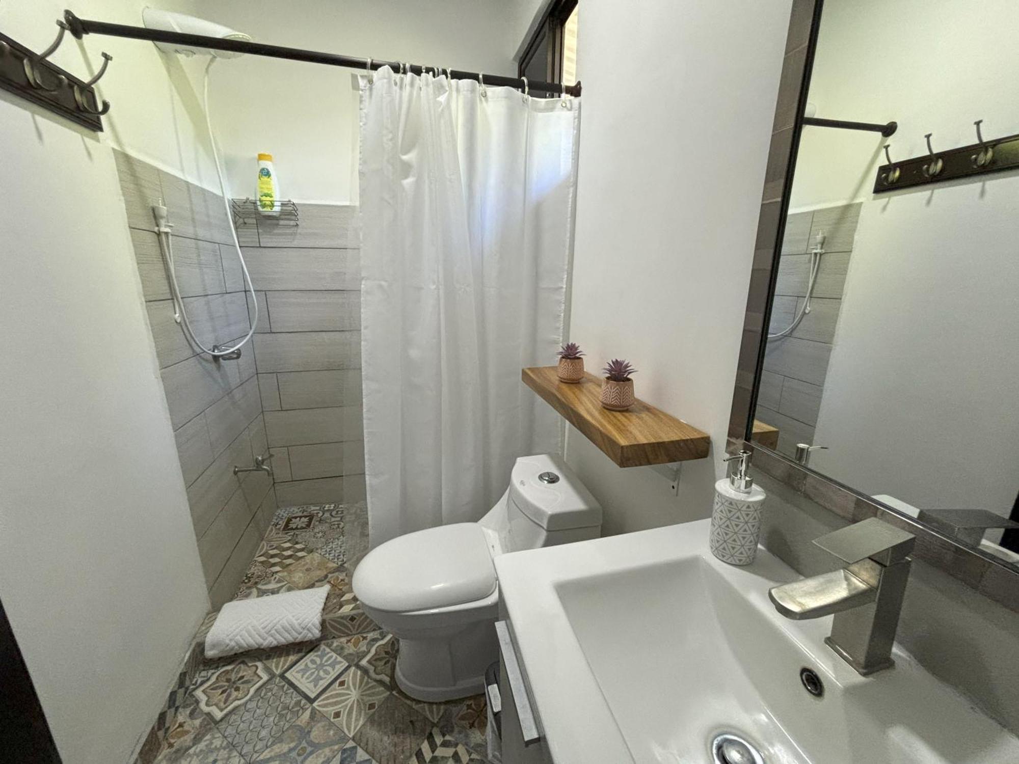 ליברייה Amazilia Guesthouse מראה חיצוני תמונה